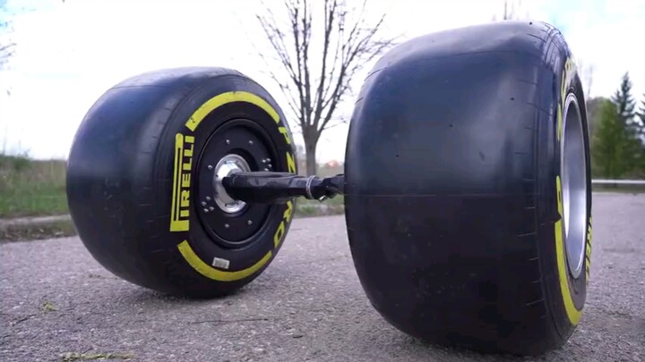 [DIY]Bagaimana jika Anda meletakkan ban F1 di hover board