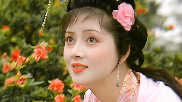 A 30-second glimpse at four iconic scenes from “Dream of the Red Chamber”—the actors really brought 