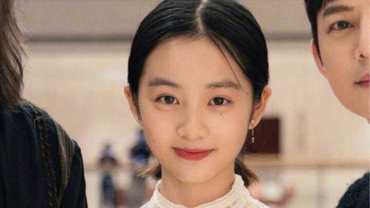 【Hoàng Đa Đa】Đây mới chính là tiểu thư khuê các dịu dàng trong tiểu thuyết! Khí chất quá tuyệt vời!