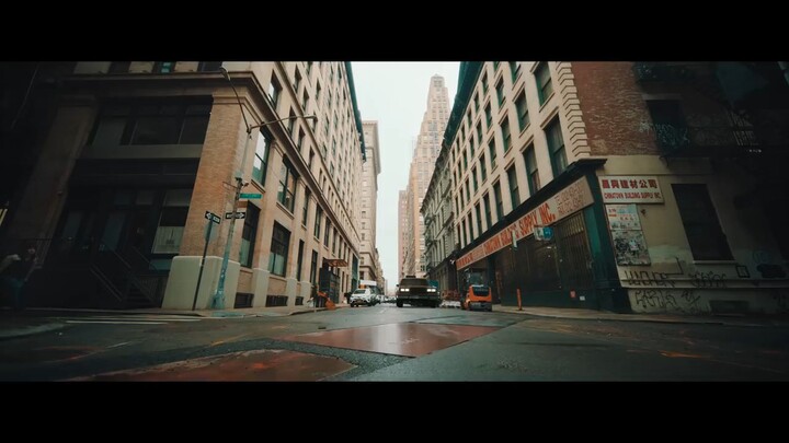 Jhope on the street😍