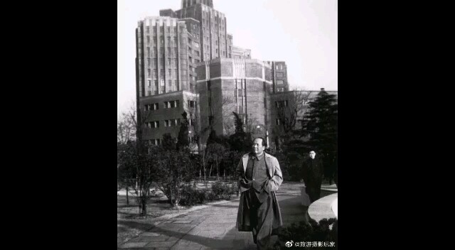 不同视角的毛时代