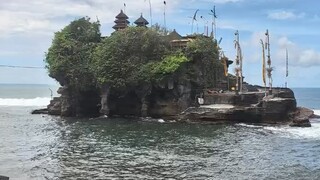 人生最美的風景，不在終點，而是在沿途的芬芳，不在別人掌聲與鮮花當中，而是在你走的路上 ⋯