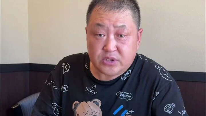 Today, the prince of the host country is picking up the tab for everyone—hahaha!