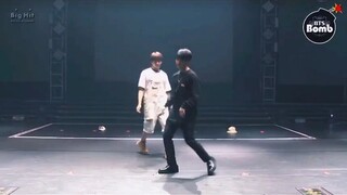 [BTS/BTS][Jimin] Tarian Upacara Kedewasaan | Jungkook yang saleh & Jimin yang pemalu