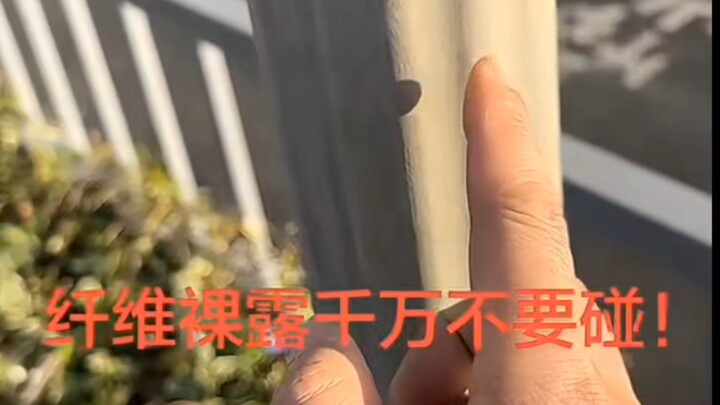 Video ini viral di internet. Seorang warganet mengatakan agar jangan sekali-kali menyentuh rambu jal