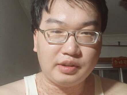ทำอะไรไม่ได้จริงๆ เพราะฉันเป็นแค่นักเรียน ก็เลยได้แต่ขอความช่วยเหลือจากทุกคน ขอบคุณทุกคนนะ