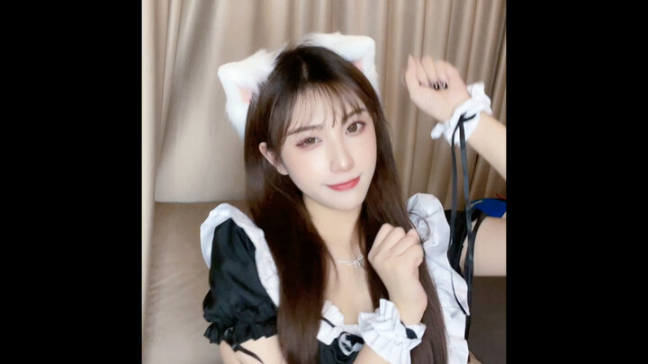 آذان القطة مرة واحدة فقط ومرات لا تحصى