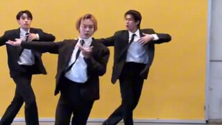 没想到编舞这么扭哈哈哈