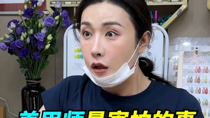 After two hours of busy manicure, Master Jin decided to eat Master Kong