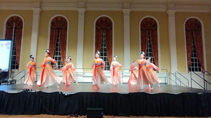 Performed Tangyin group dance at the University of Maryland