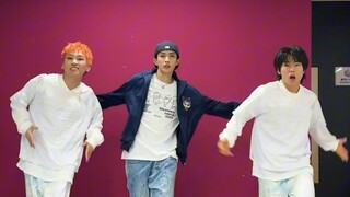 250115 SEVENTEEN 李硕珉DK CBZ Challenge 👖with 男伴舞们 零站