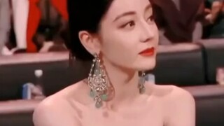 #迪丽热巴 好怀念巴巴在的日子#红毯造型