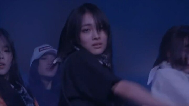 كانت مهاراتهم في الرقص مثالية قبل ظهورهم الأول | XG JURIN