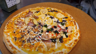Pizza kiểu Hàn Quốc | Food Kingdom