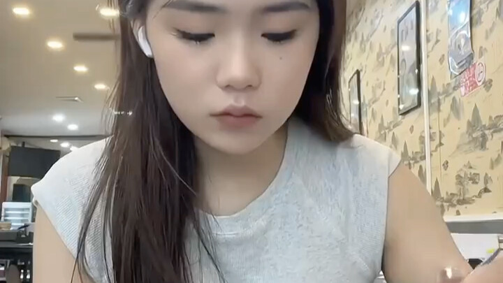 First time trying Beijing douzhi—I can’t handle it… sob sob sob.