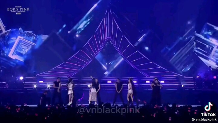 BLACKPINK (WHISTLE) DANCE