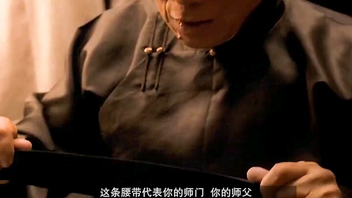 A man who can do kung fu is just so cool.