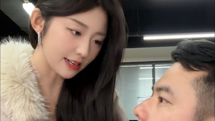 Có ai hẹn hò đón năm mới không? Chỉ dành cho nữ nhé!
