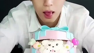 Mingu: Luôn có nhiều giải pháp hơn là vấn đề! Hừ!