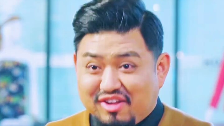 The water delivery guy looks exactly like the rich second-generation heir, so Wei Xiang trains him t