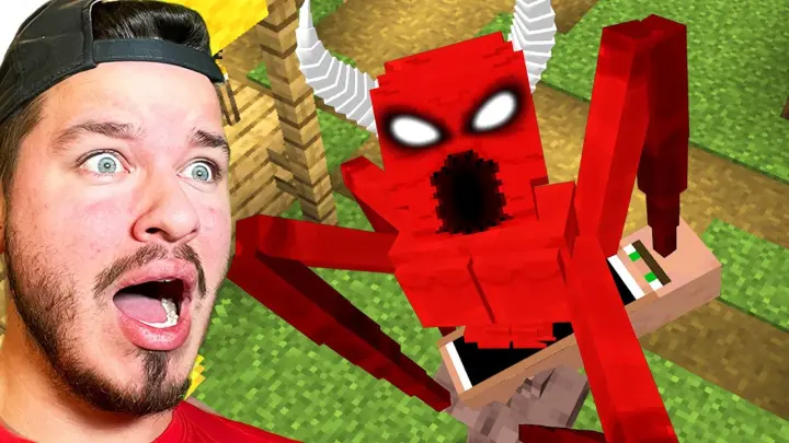 I Fooled My Friend with a Real Life SCARE Mod in Minecraft
