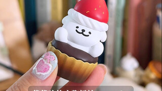 So brutal! Turning puppies into desserts! The line-drawn puppy desserts are super cute and adorable!