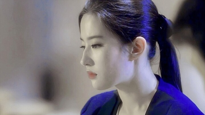 【Liu Yifei】Even just a simple, tight low ponytail looks absolutely stunning!