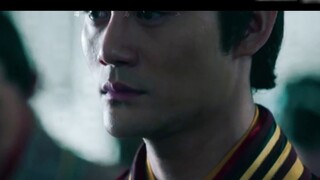 “คนเก่งๆ ในเมืองหลวงคนไหนไม่ใช่คนน่าสงสาร?” ‖ ภาพกลุ่มเครื่องแต่งกายโบราณแห่งการต่อสู้เพื่ออำนาจ