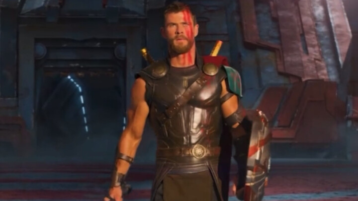 Thor VS Hulk! Thor was beaten to the point of passive burst, only then he saved his life!