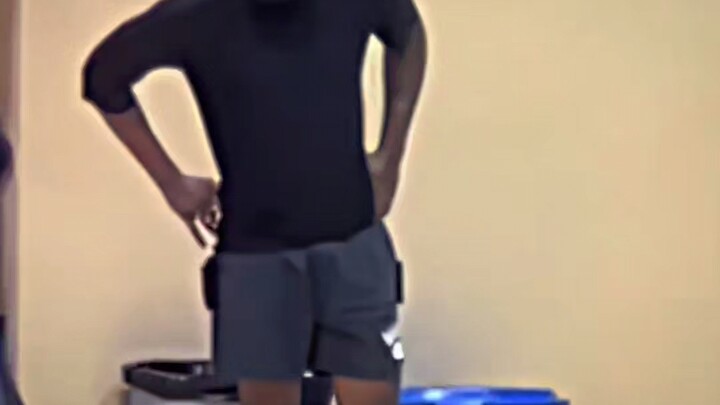 “When you meet Kevin Durant for just 5 yuan.”