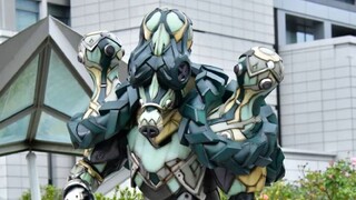 Koleksi Monster Bangun Kamen Rider