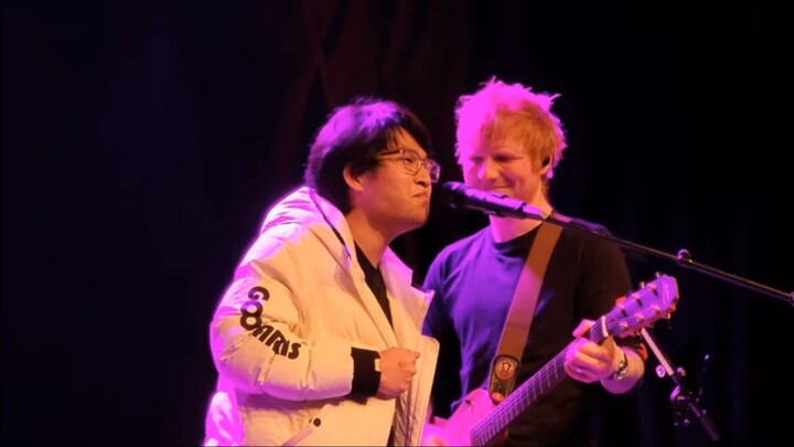 Ed sheeran บนมินิคอนเสิร์ตที่นครนิวยอร์ก 