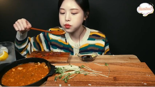 Sushi bò sống siêu to, udon kimchi, thịt heo chiên xù cuối #amthuc