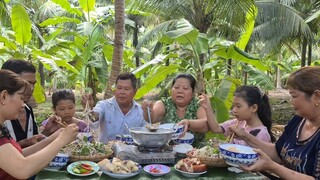 Nhất Định Phải Ăn Cho Bằng Được Món Bún Nước Lèo Heo Quay Rồi Mới Về Sài Gòn | TKQ & Family T943