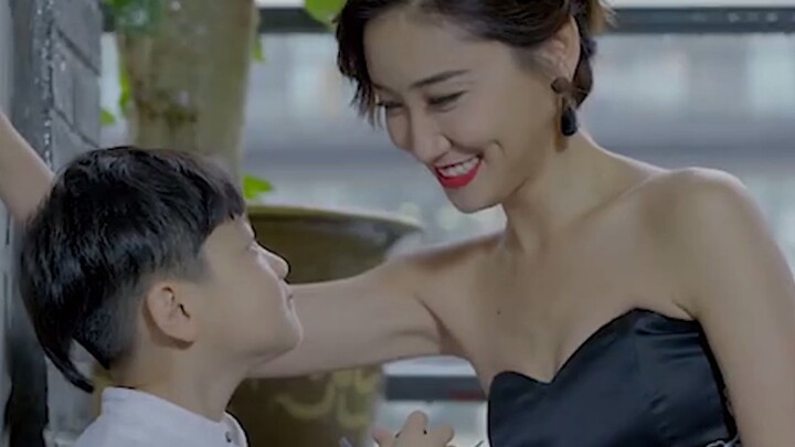 Girl Travels Back in Time and Changes Her Husband’s Entire Life