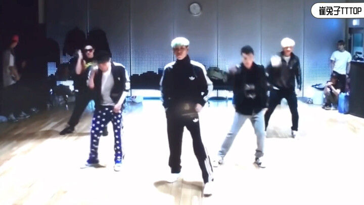 【BIGBANG】พี่ใหญ่และเหล่านักเต้นประกอบของเขา เวอร์ชันห้องซ้อม blue