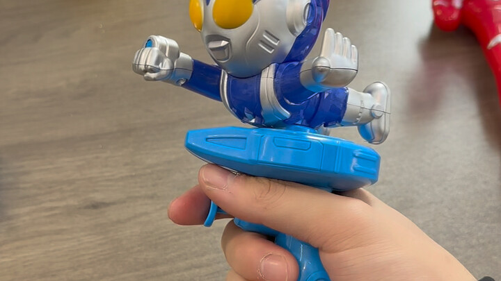 How does my little nephew have so many Ultraman gadgets? Some of them are actually pretty dangerous!