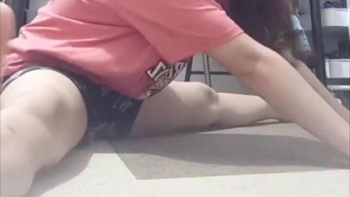 Nagsplit si Ate halos di kinaya whahaha 😂🤣😅✌️