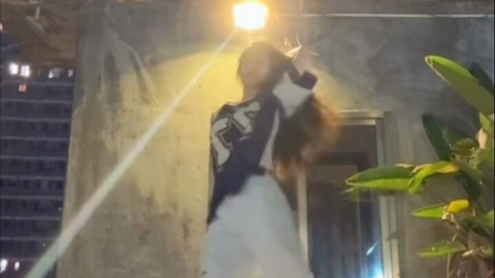What's wrong with preschoolers dancing too much and doing Jennie's way up? ! !