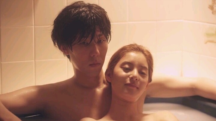 [Phim ảnh] Thật ngạc nhiên, Yuko Araki đã yêu cầu được tắm chung!