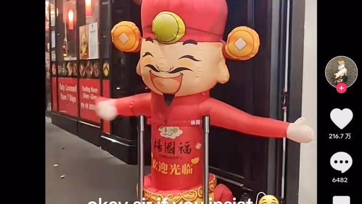 【tiktok】2 triệu like cho nhân viên mang bóng khí của Yang Guofu Mala Tang, netizen nước ngoài cực kỳ