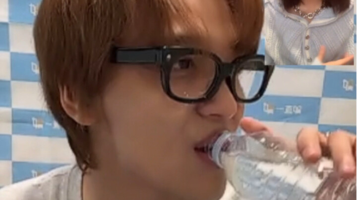 【งานเซ็นหนังสือของหลี่ไข่ฉาน】ร้องเพลงเกี่ยวกับ ISTJ ต่อหน้าเจ้าของตัวจริง? น้ำที่ดื่มไปนั้นควรกลืนลง