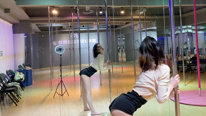 t pole dance hiyonat