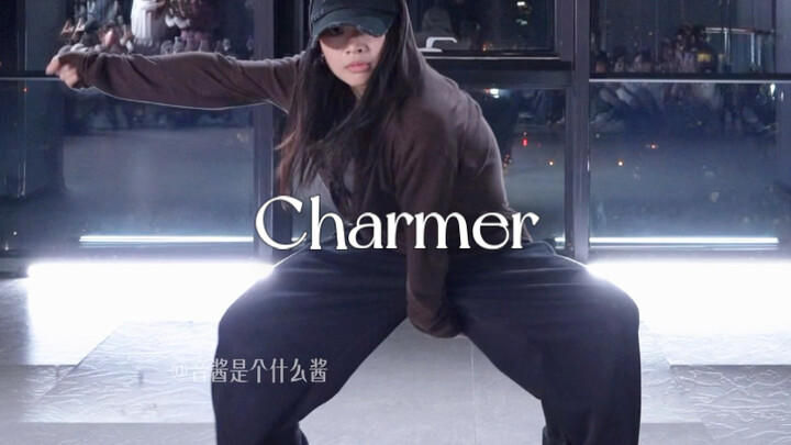 “Girls shouldn’t just whistle around” “It’s none of your business, girl!” #YinYinChoreography Stray 