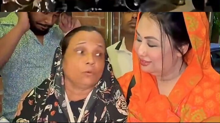 প্রিন্স মামুন ও মোহনার মিলে মামুনের মাকে  মারধর ও আঙুল  ভেঙে  দিয়েছে, এখন লায়লা শেষ ঠিকানা।