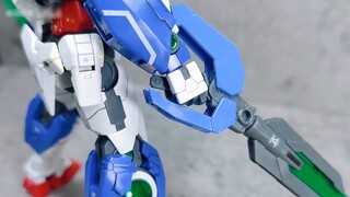 The RG00Q Gundam sticker is a nightmare, but the effect is good after completion, with a movable tes