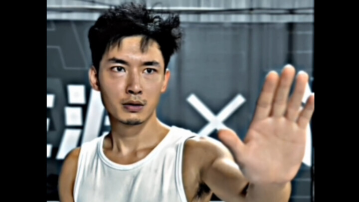 兄弟为了谈恋爱背叛了组织