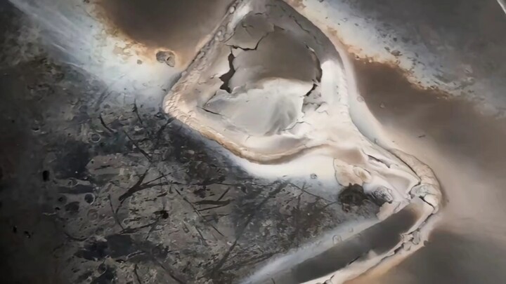 Mẹ tôi dùng cực đạo đế binh mấy năm liền, giờ bị tôi luyện hóa trong chớp mắt.