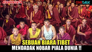 MURID BIKSU TIBET PENGGILA BOLA KABUR DARI BIARA UNTUK MENONTON PIALA DUNIA  - ALUR CERITA FILM