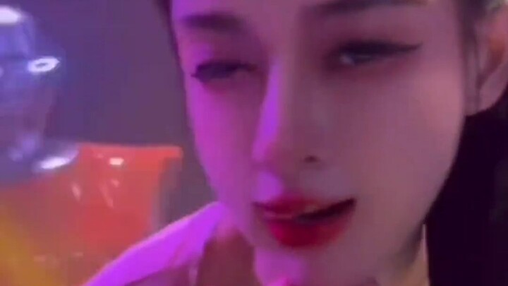 As soon as the transfers stop, the relationship resets to zero.